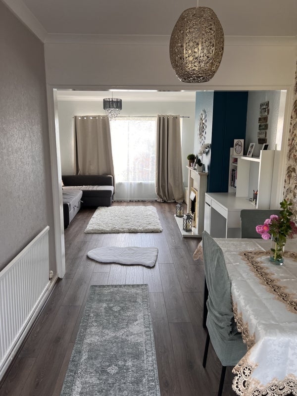 Room St Donats Close in Dinas Powys