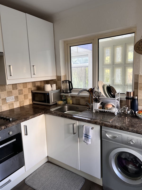 Room St Donats Close in Dinas Powys