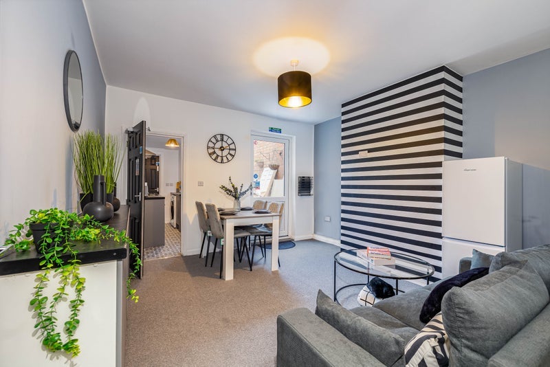 Room Webb Street in Nuneaton and Bedworth