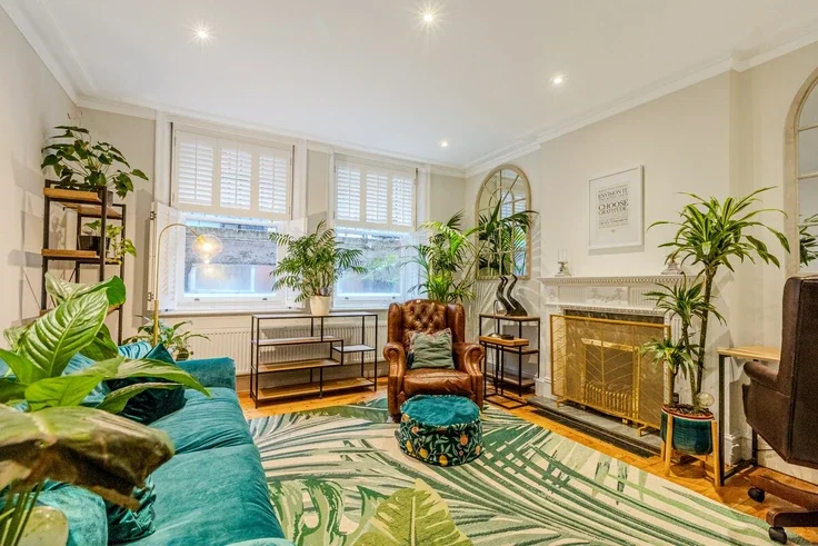 Flat Great Titchfield Street in City of Westminster