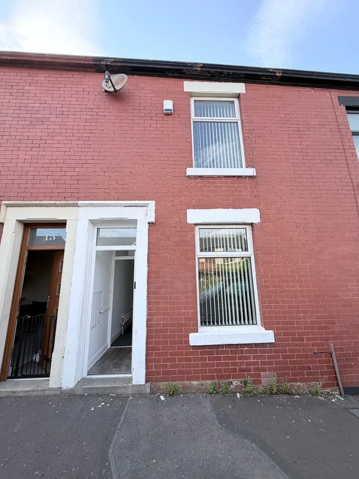 House Margaret Street in Blackburn