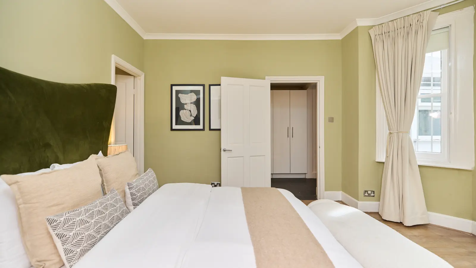 Flat Lower Addison Gardens in Greater London