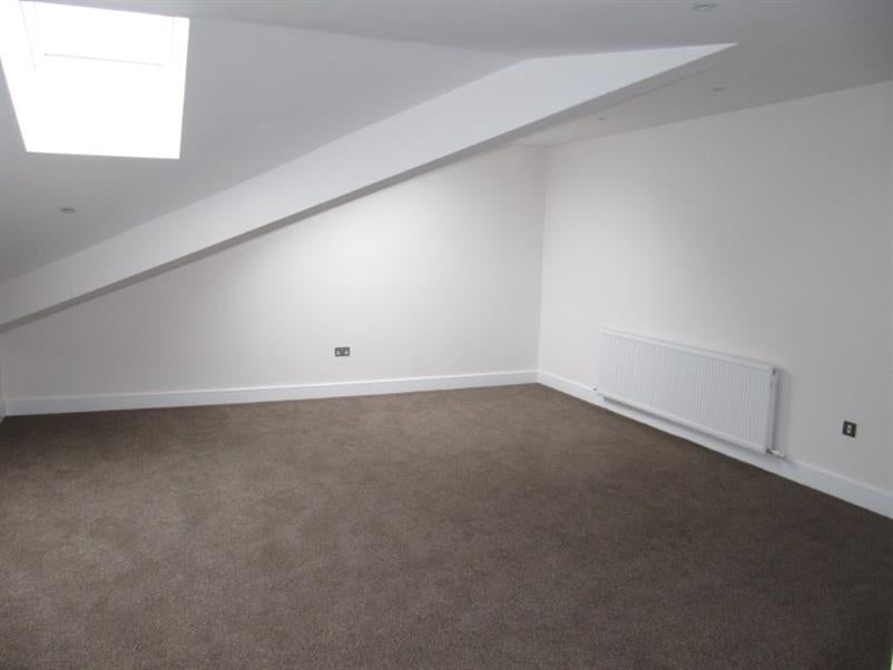 Flat Ridge Way in Richings Park