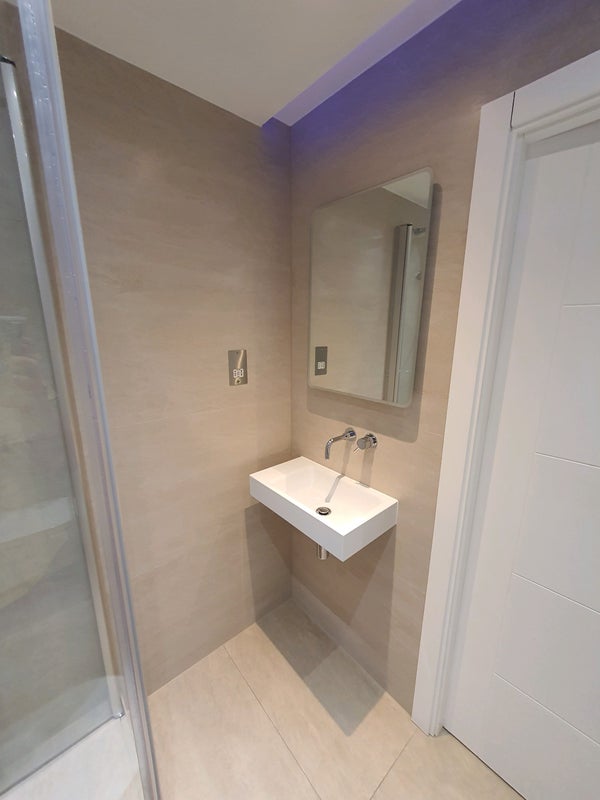 Room Abbey Lane in Greater London