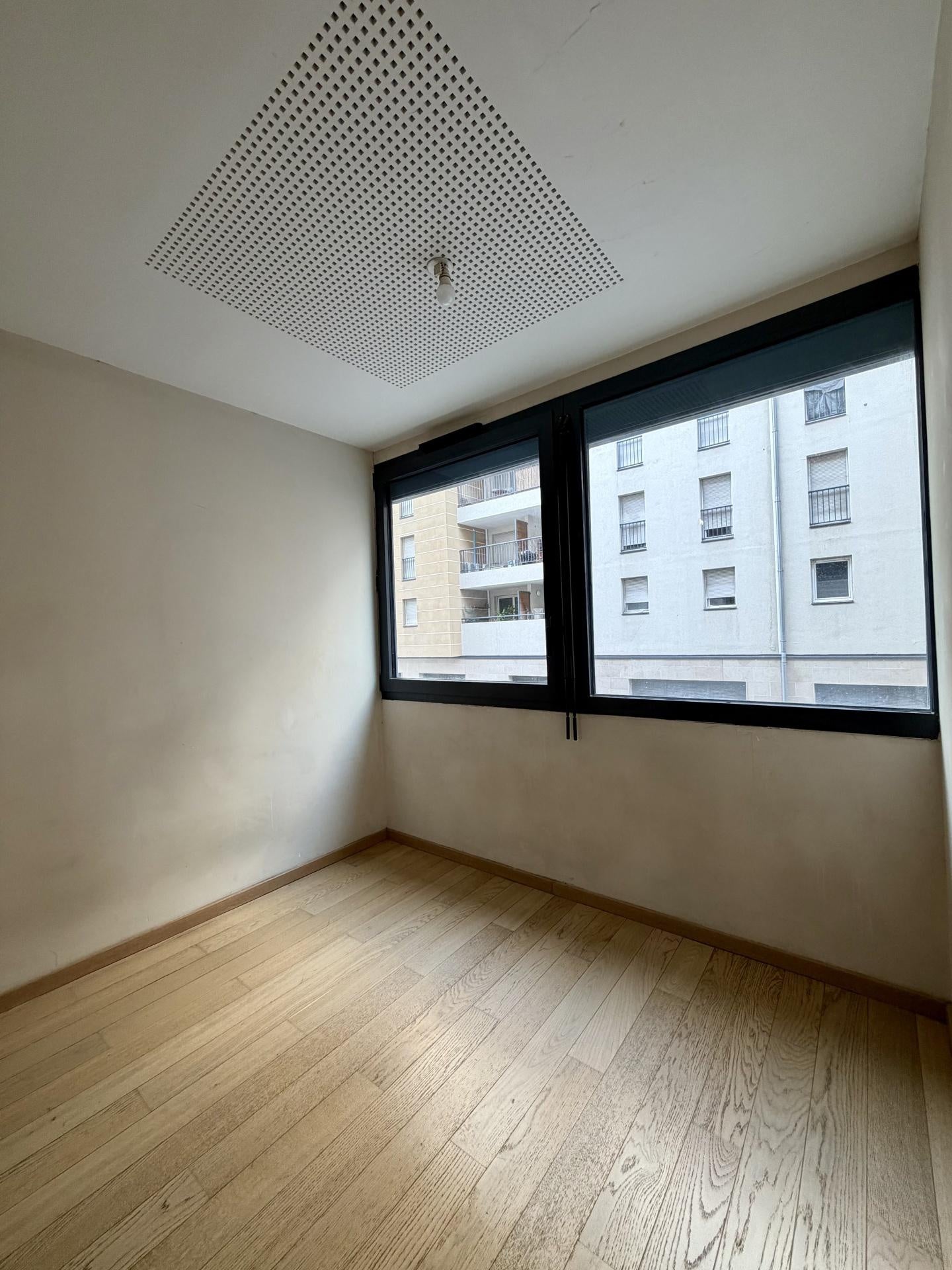 Flat Chemin de la Beaume in Marseille