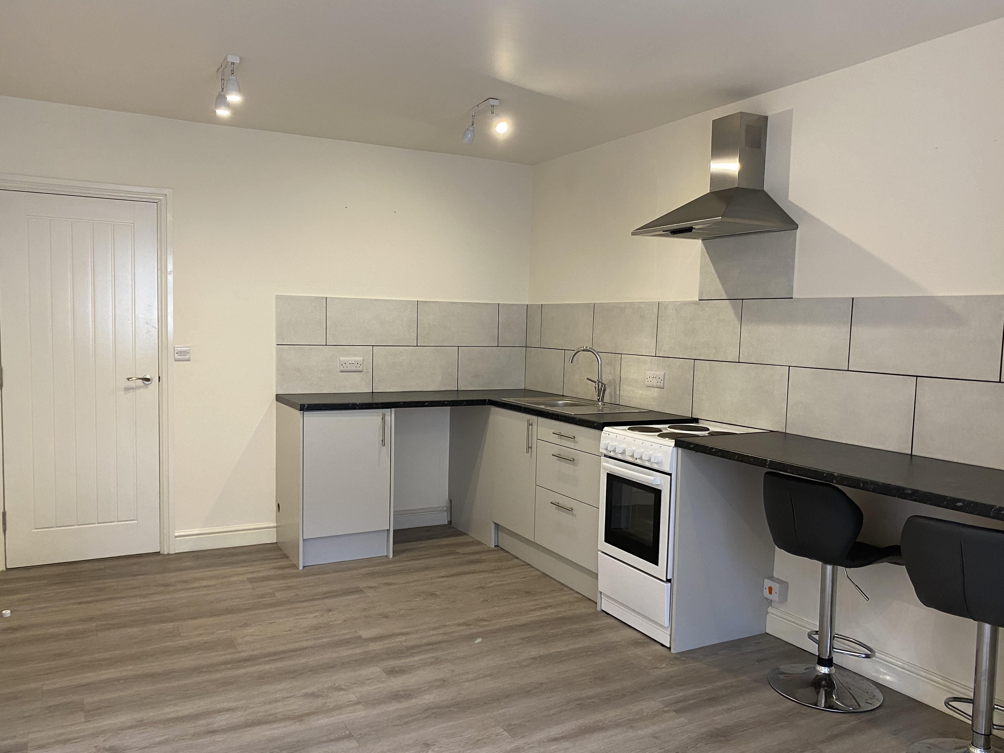 Flat Royal Avenue in Scarborough