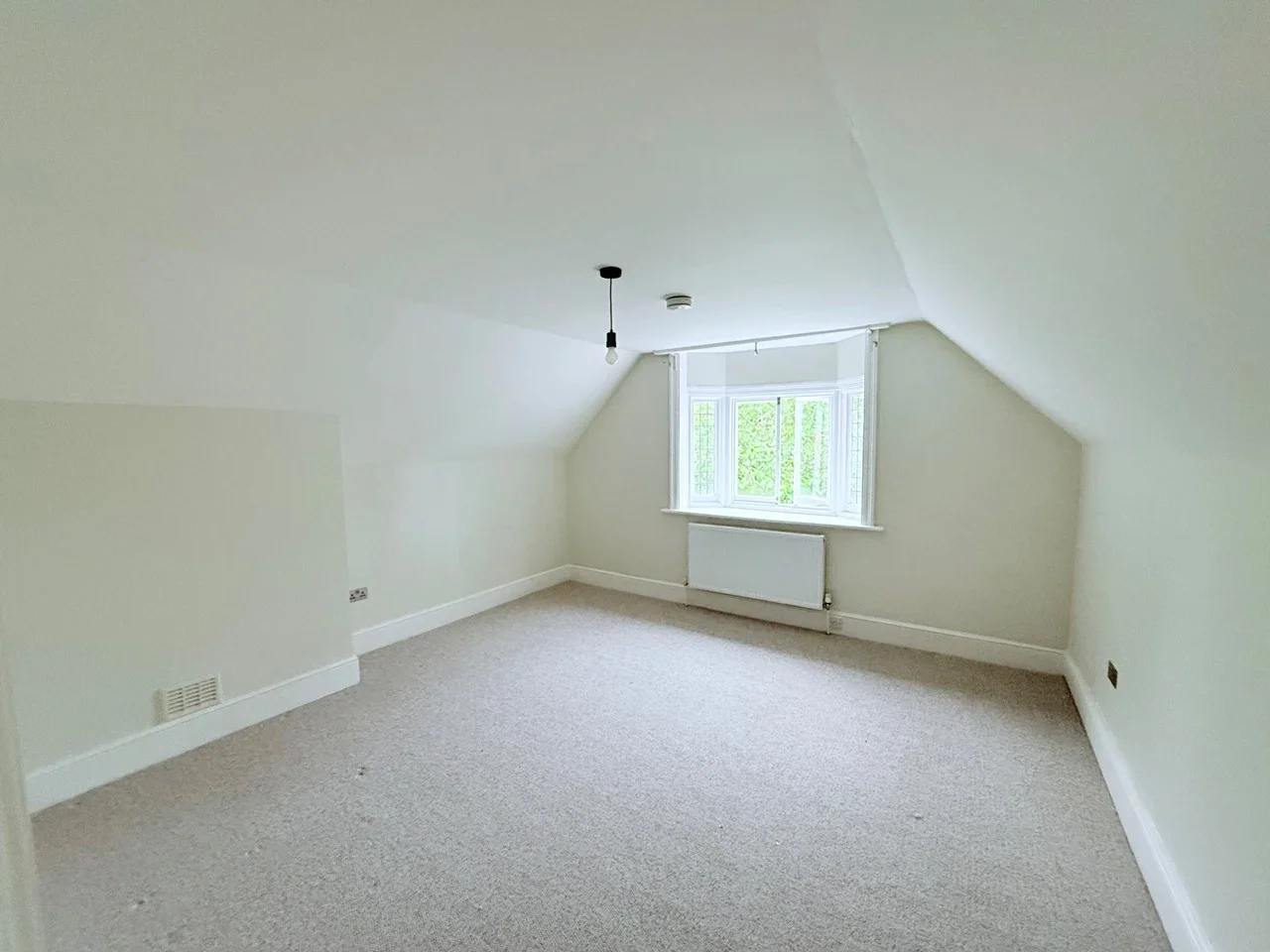 Flat Spencer Road in Greater London