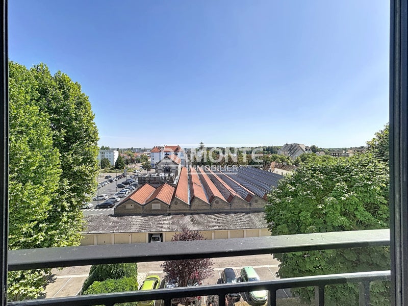Flat Rue Jules Enfroy in Troyes