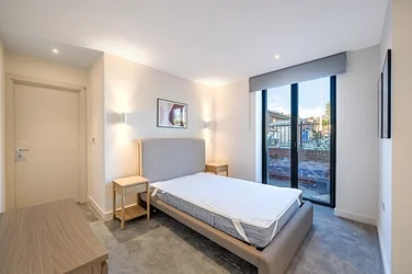Flat Baldry Gardens in Greater London