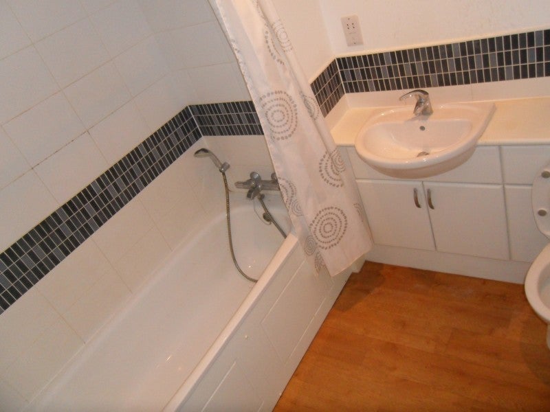 Flat Spring Place in Greater London