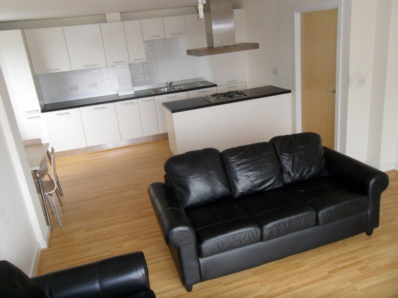Flat Spring Place in Greater London