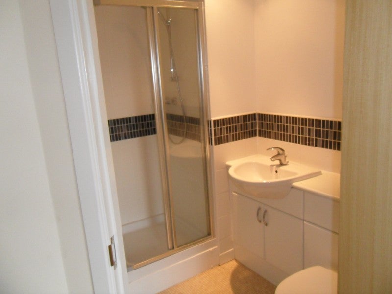 Flat Spring Place in Greater London