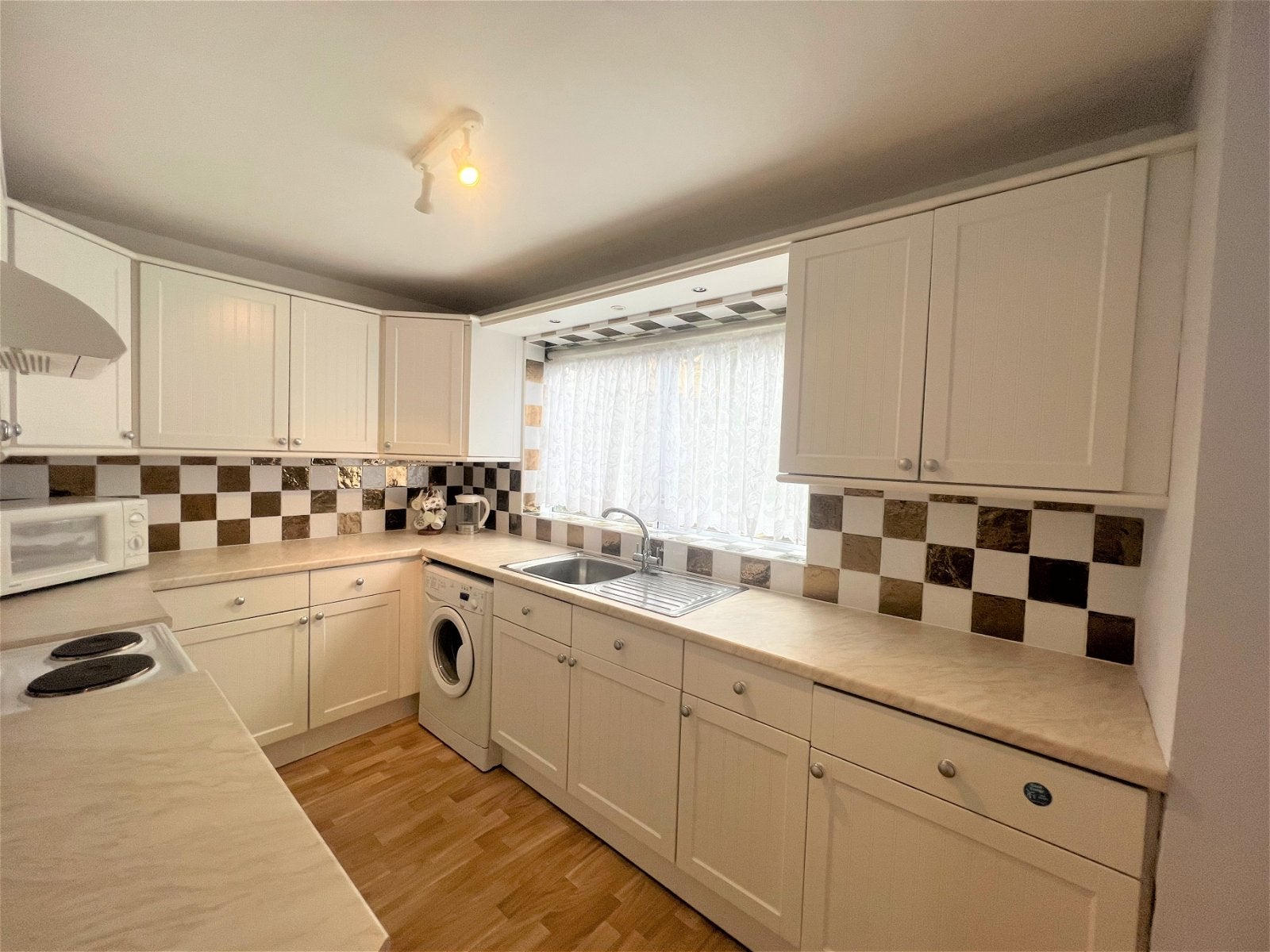 Flat Westwood Court in Barnsley