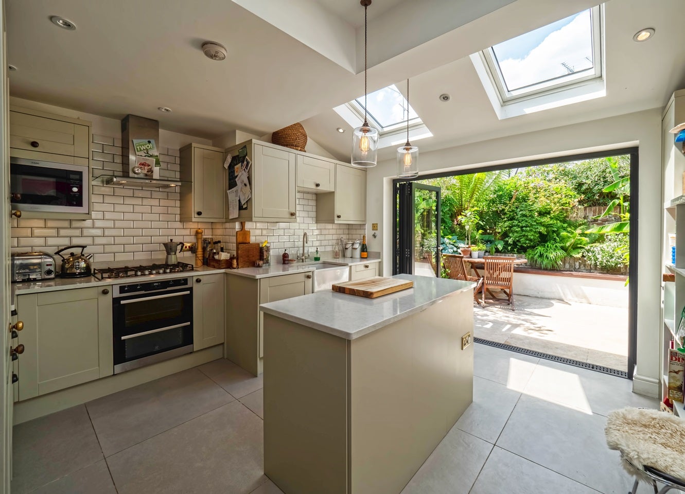 House Cambridge Cottages in Greater London