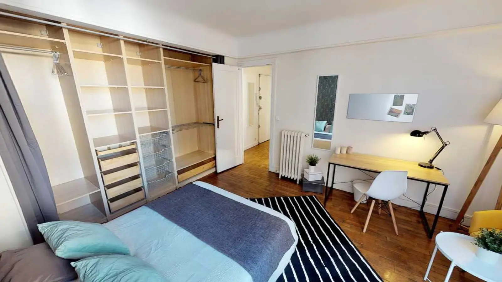 Flat Esplanade Jacques Chaban-Delmas in Paris