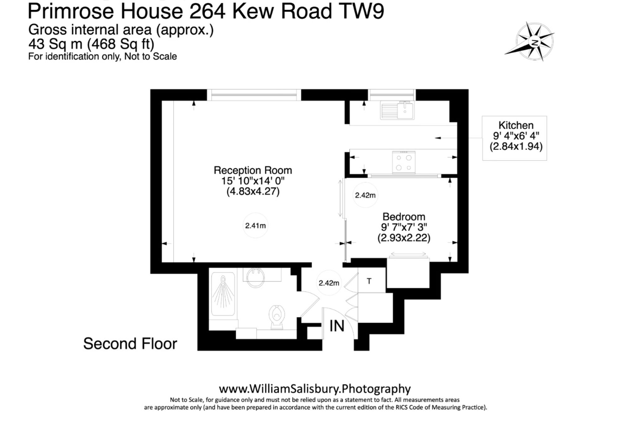 Flat Kew Road in Greater London
