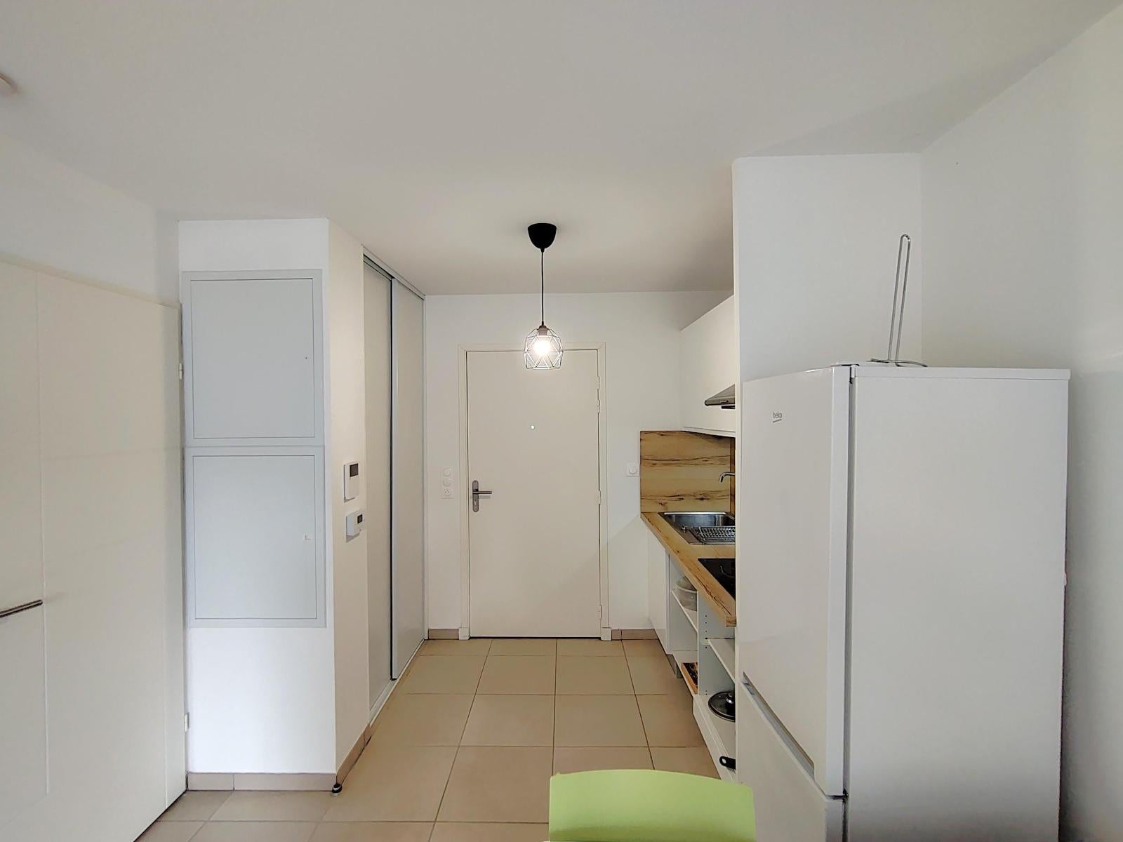 Flat Rue Émile Reymond in Saint-Étienne