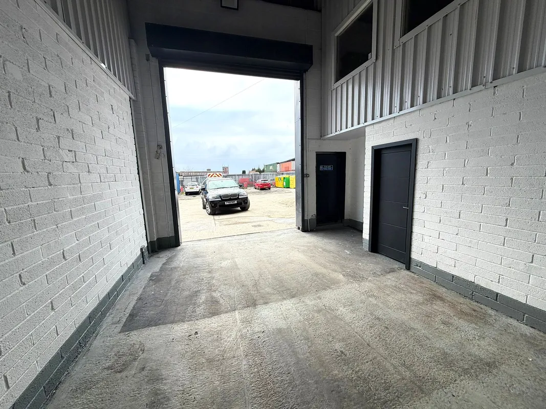 Flat Honeywell Lane in Chadderton