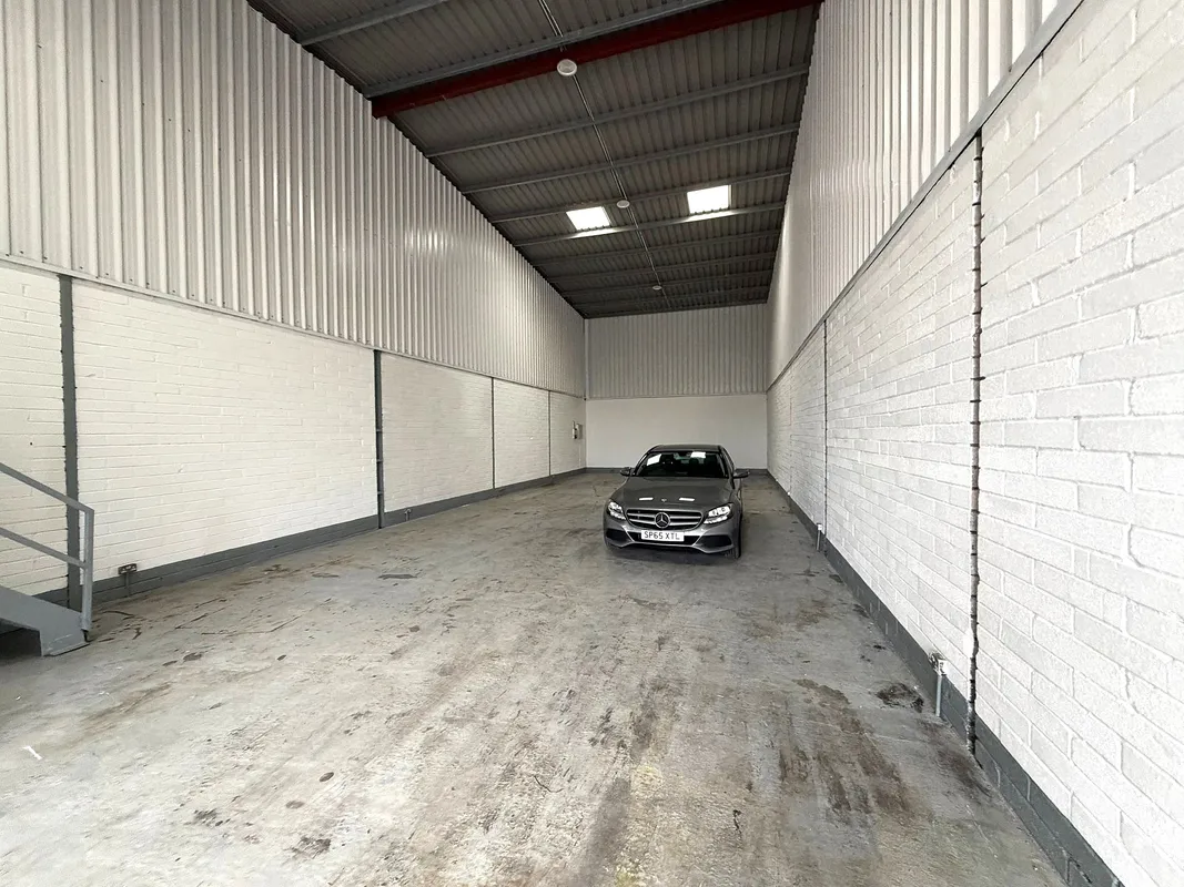Flat Honeywell Lane in Chadderton