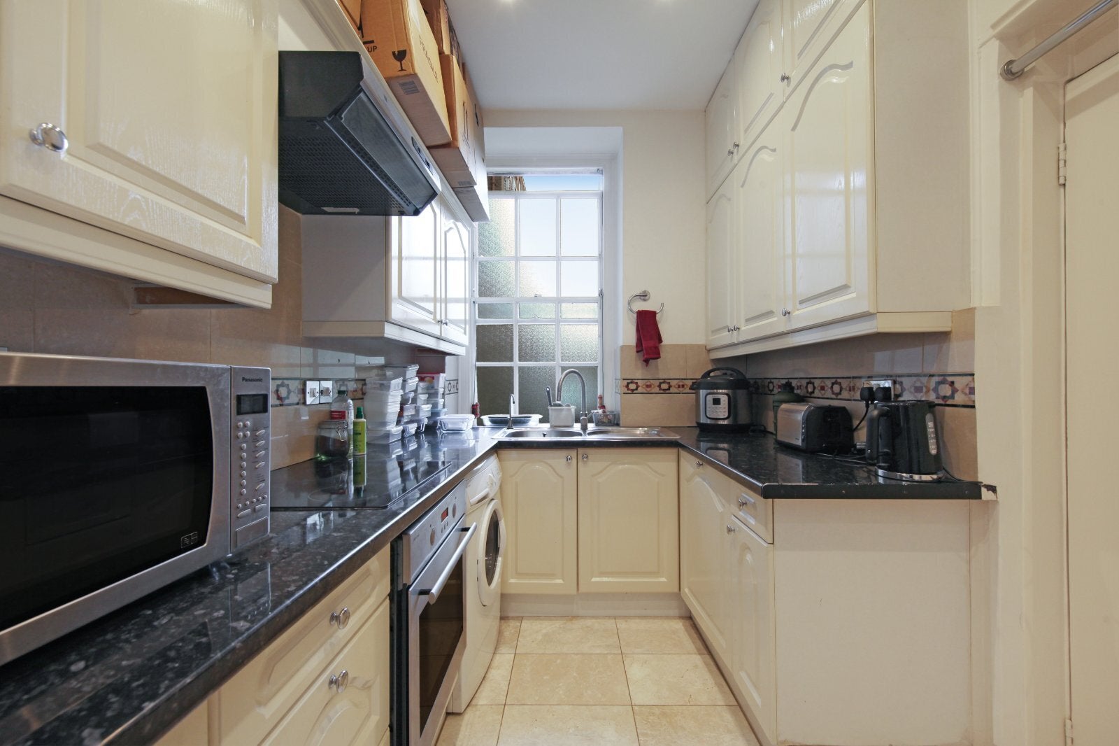 Flat Finchley Road in City of Westminster