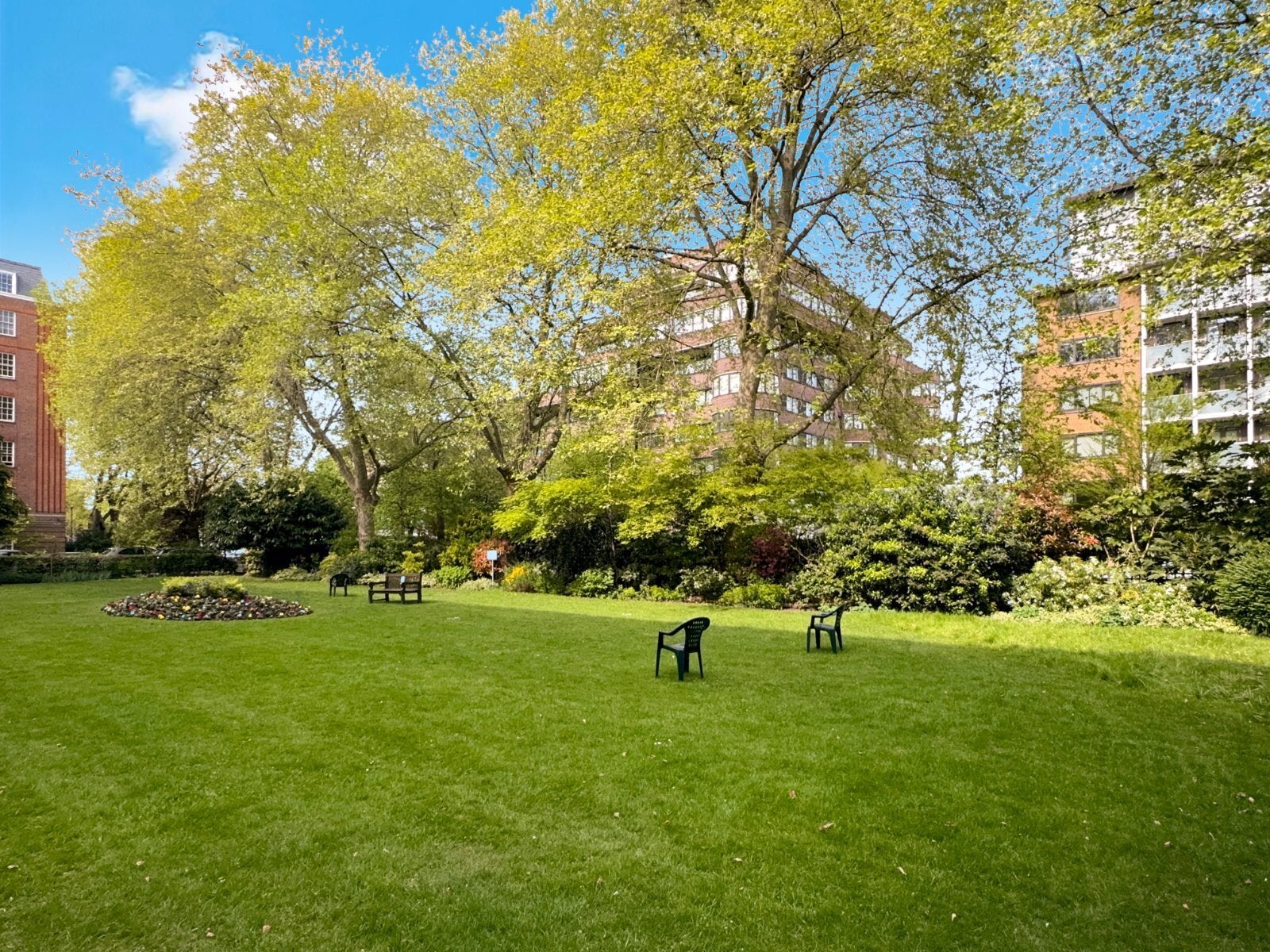 Flat Finchley Road in City of Westminster