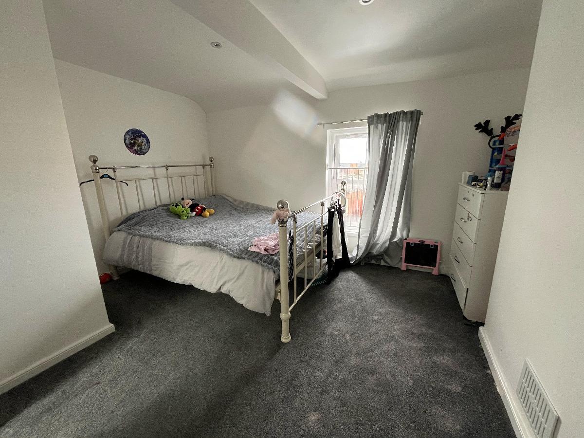 Flat Brunel Way in Stonehouse