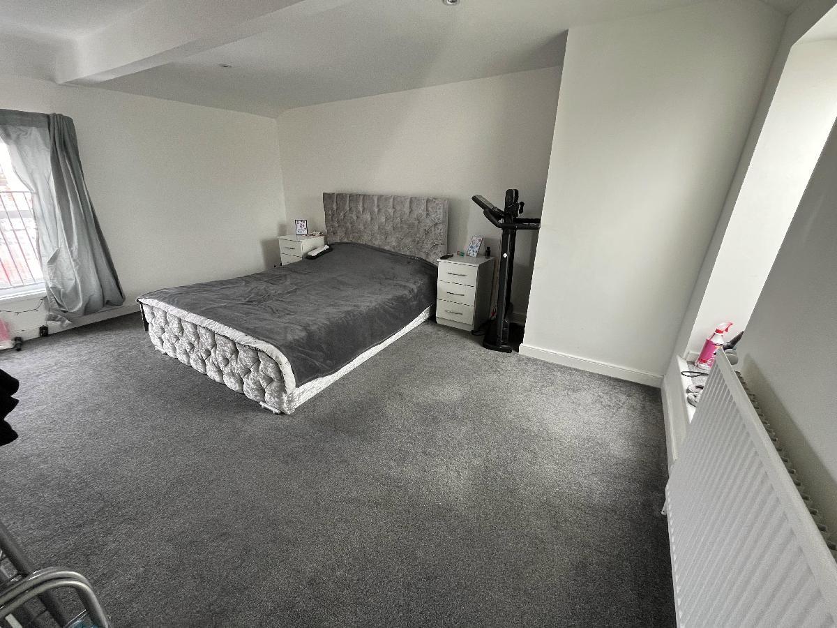 Flat Brunel Way in Stonehouse