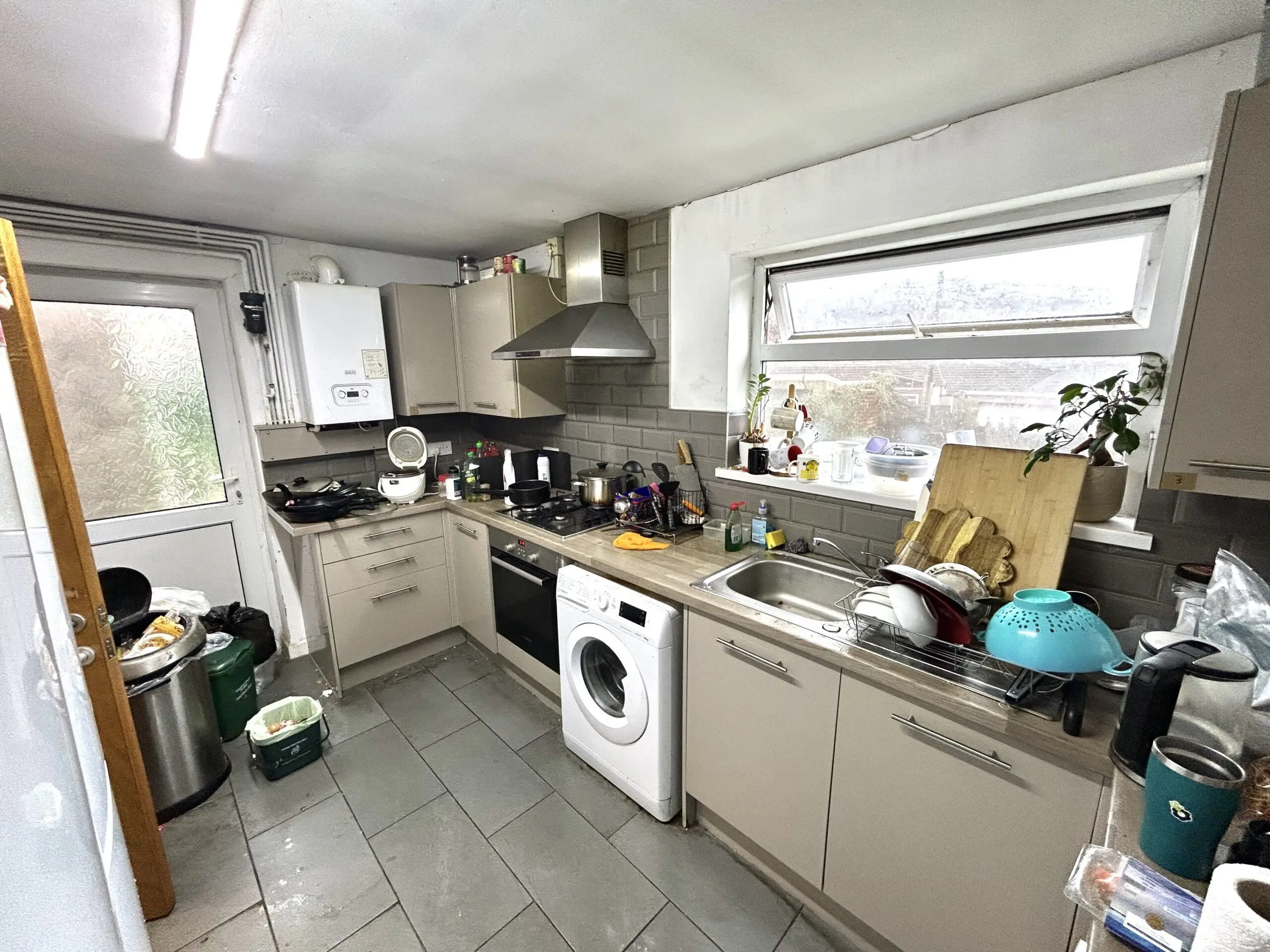 Flat Queen Street in Pontypridd