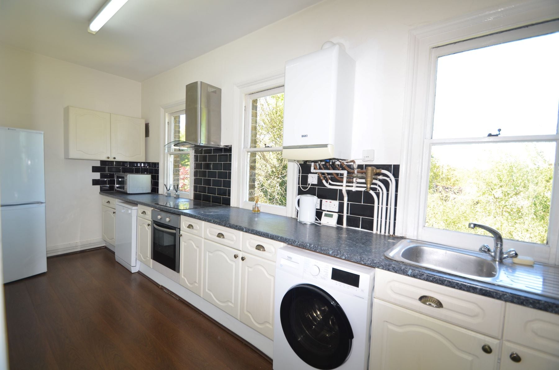 Flat Westwood Hill in Greater London