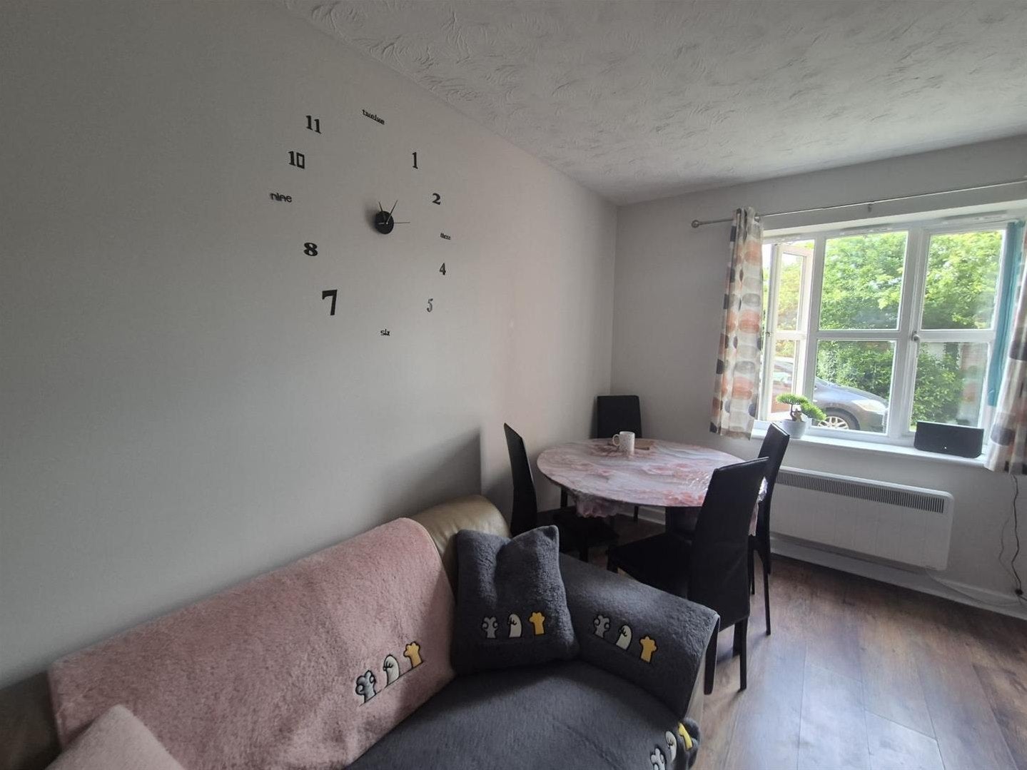 Flat Mitchell Close in Aylesbury