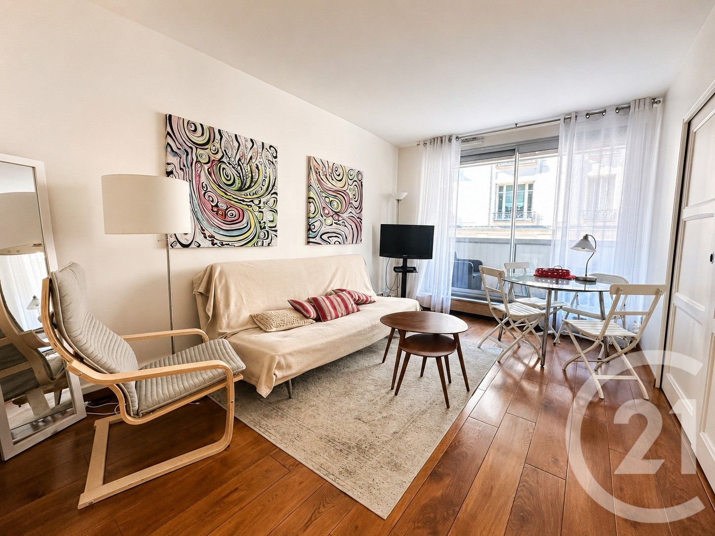Appartement Rue Paul Valéry à Paris