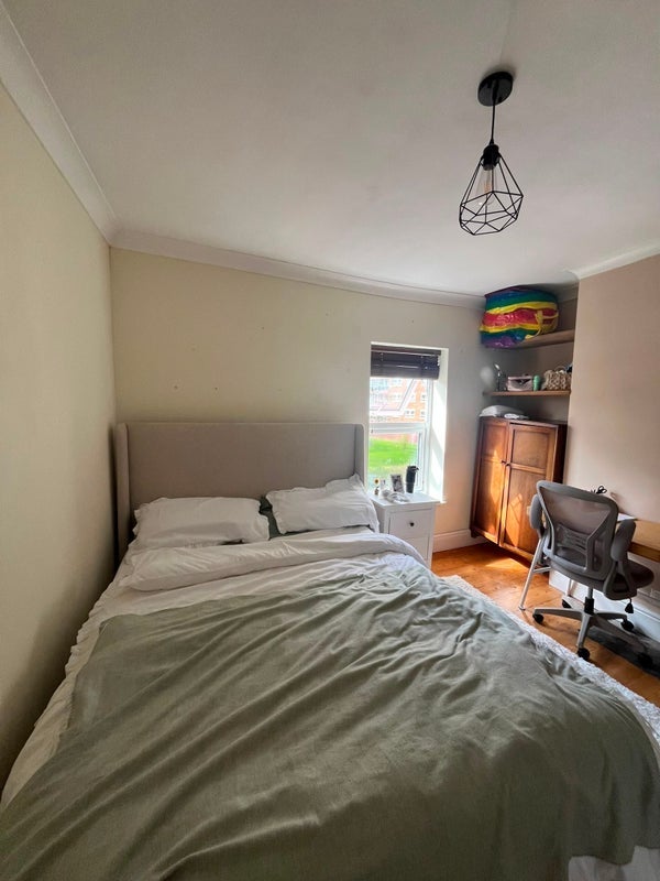 Room Greenbank Road in Bristol
