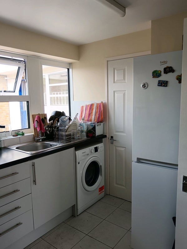 Flat Lea Bridge Road in Greater London