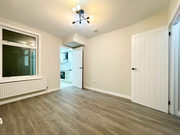 Flat Watling Street in Dartford