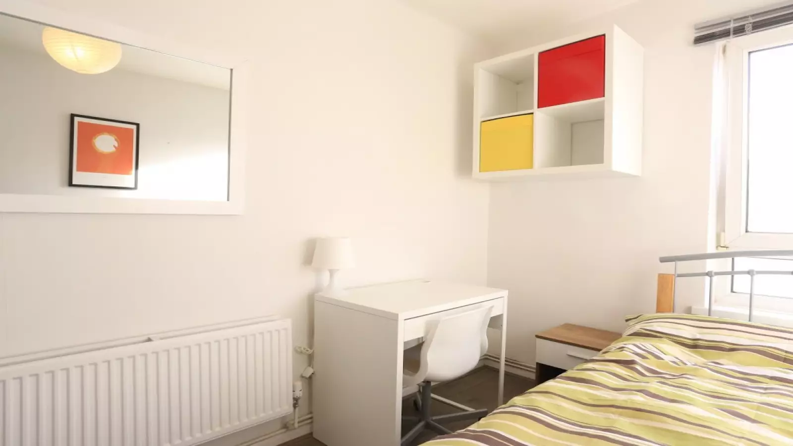 Flat Burcham Street in Greater London