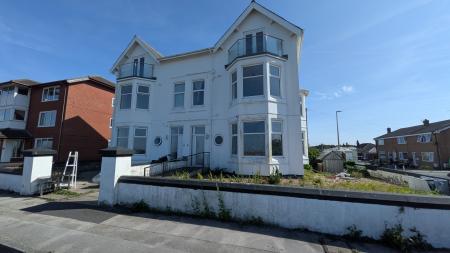 Flat Esplanade in Borough of Wyre
