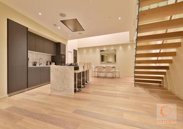 House Lovat Lane in London