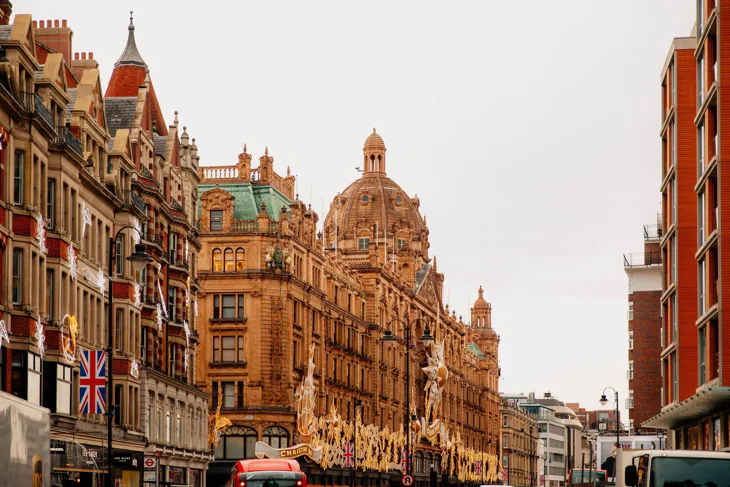 House Lancelot Place in City of Westminster