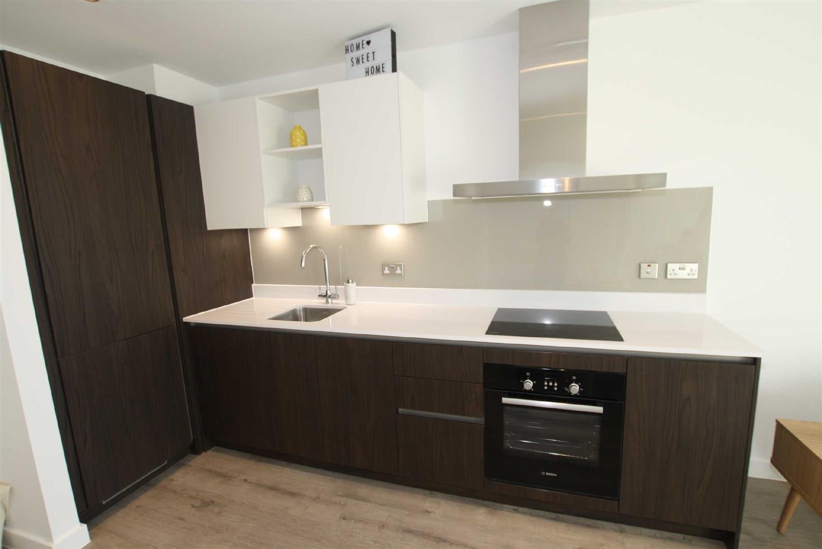 Flat Lockside Lane in Salford