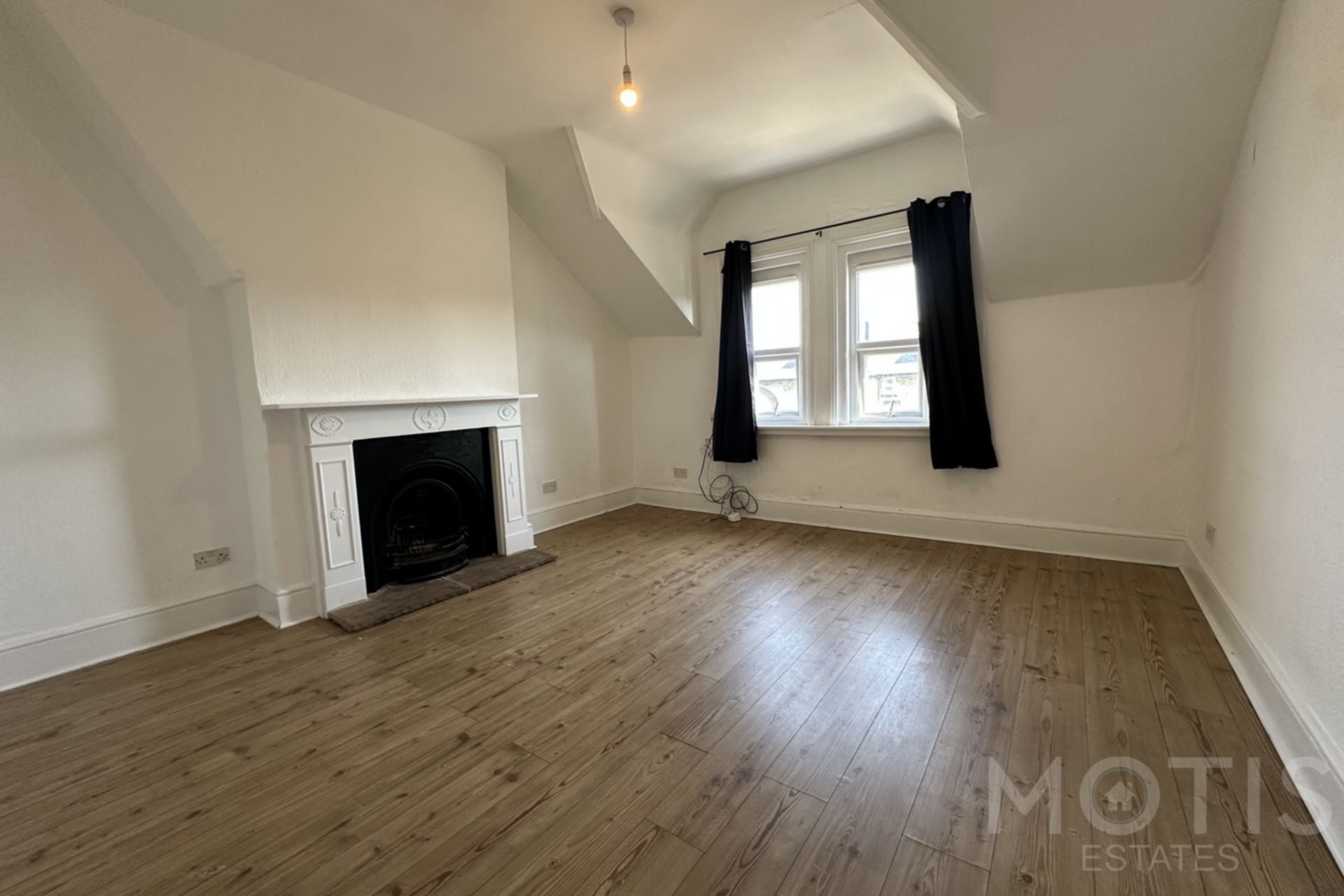 Flat Brockman Road in Folkestone and Hythe District