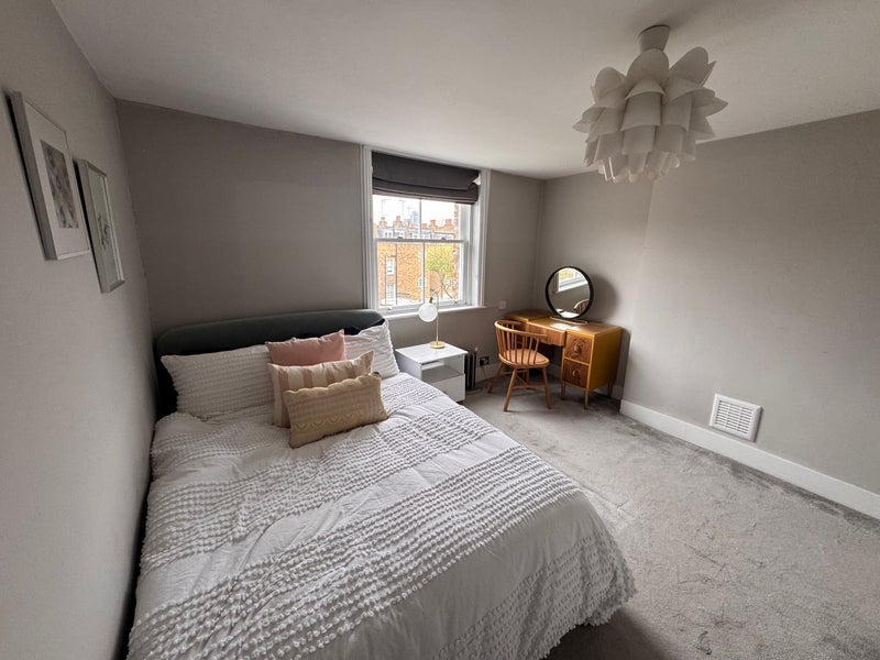 Room Barnsbury Road in Greater London