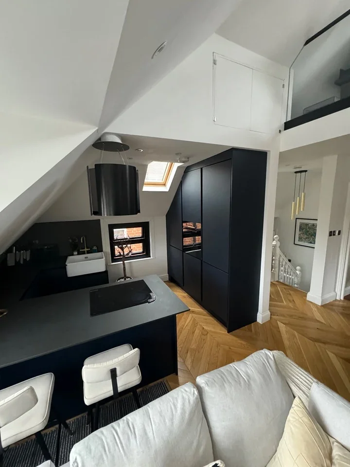 Flat Esmond Road in Greater London