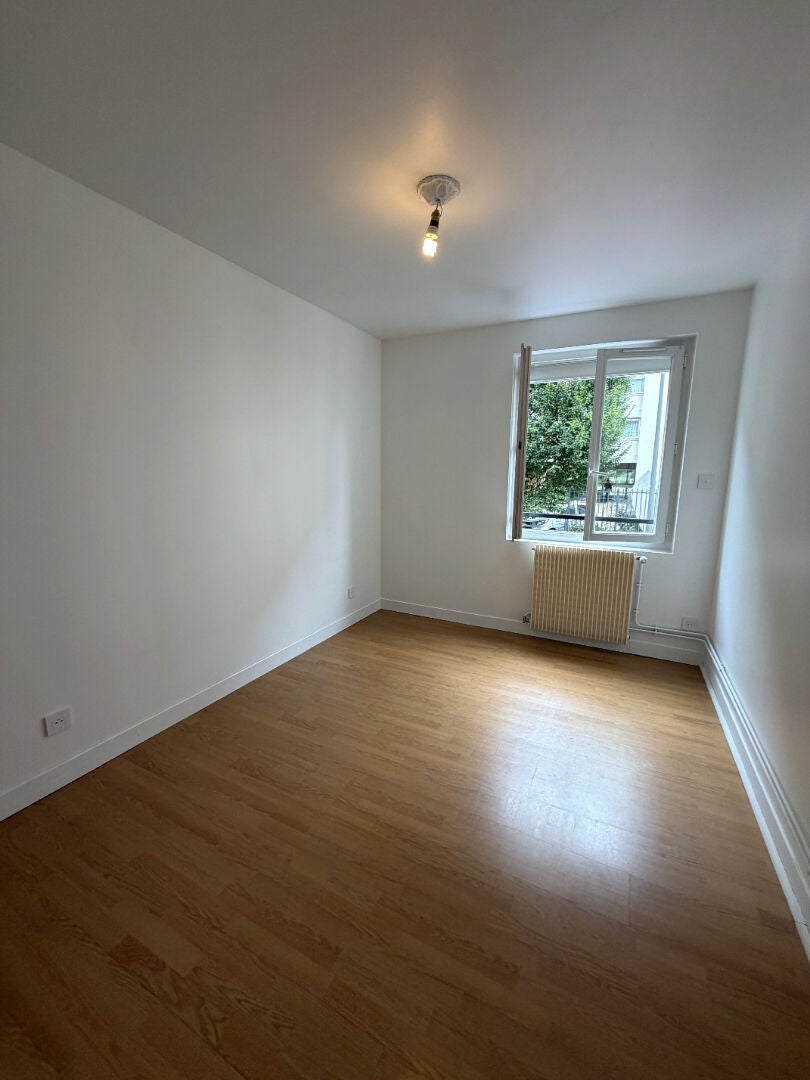 Flat Rue Victor Hugo in Évreux