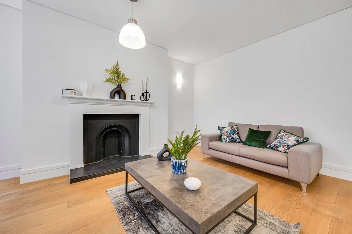 Flat Harley Street in City of Westminster