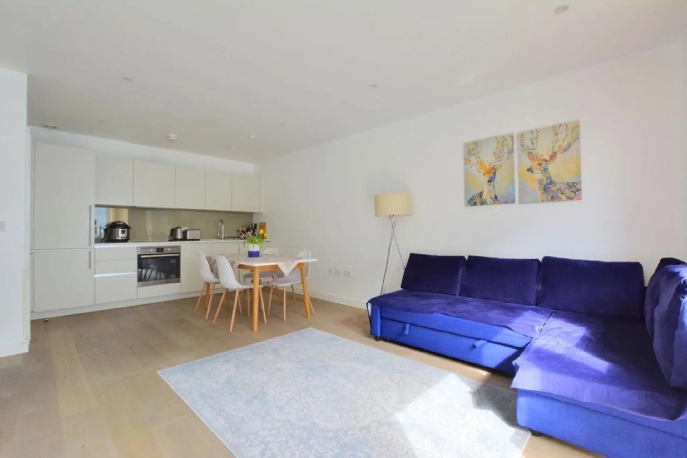 Flat Astell Road in Greater London
