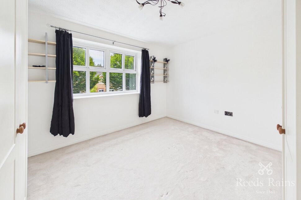 Flat Harthill Close in Kingsmead