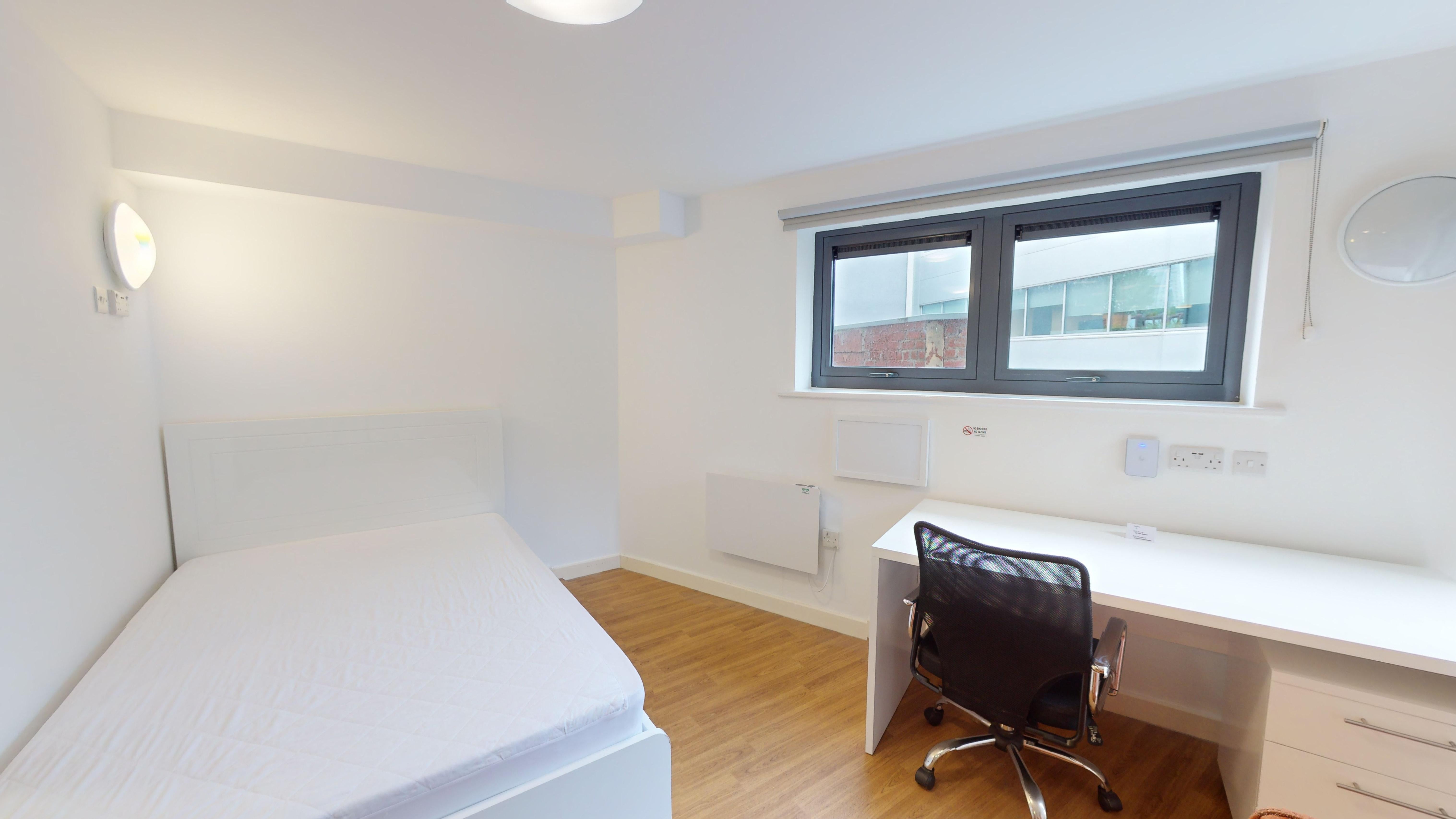 Room Pitt Street in Newcastle upon Tyne
