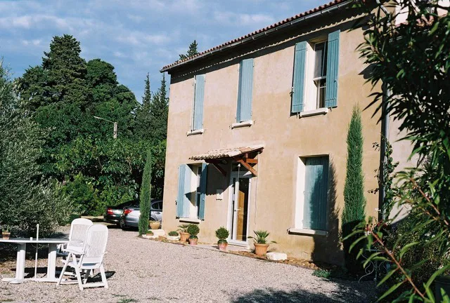 Chambre Rue Aubanel à Laudun-l'Ardoise