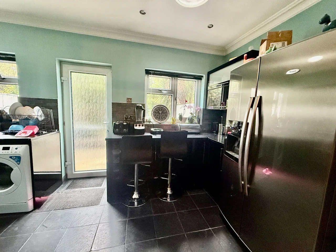 Room Hawkesfield Road in Greater London