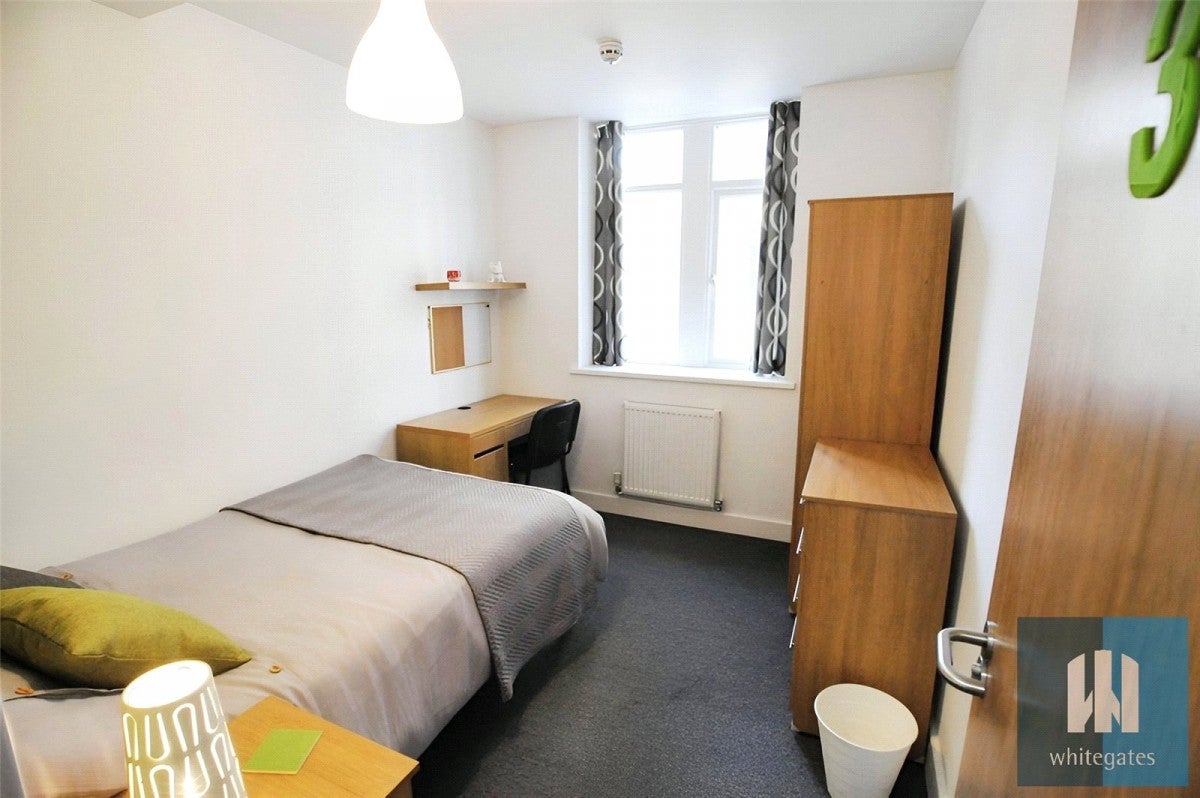 Room Firth Street in Kirklees